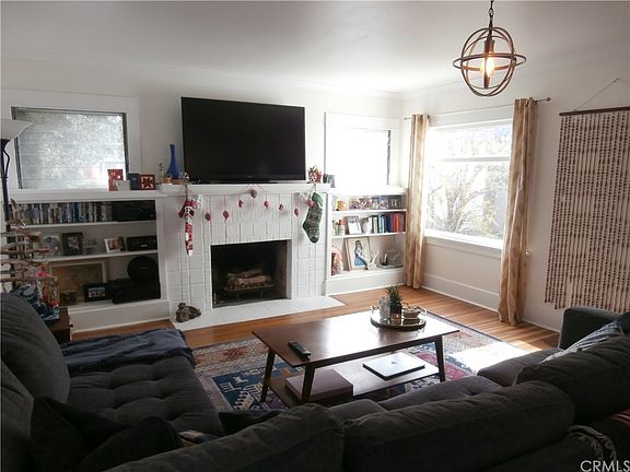 3rd image of 257 Grand Ave