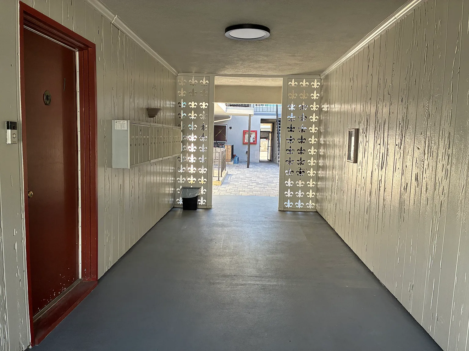 2 bed, 1000 sqft, $2,850 — Photo 3