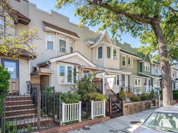 9220 Woodhaven Blvd, Woodhaven, NY 11421