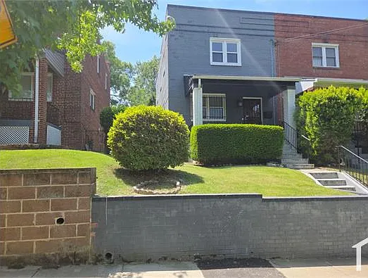 47 54th St SE — Photo 2