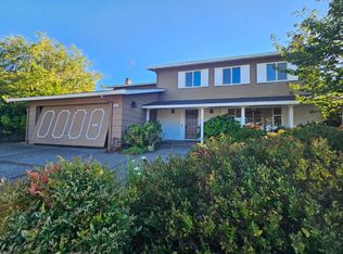 1725 Sebastian Dr, Burlingame, CA 94010
