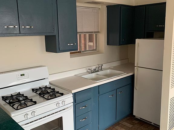 3rd image of 5254 N Neenah Ave