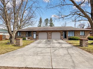 225 Charles St, Saint Charles, MI