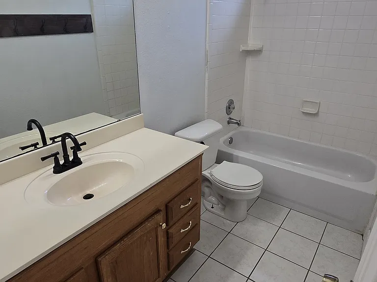 414 Manor Ave — Photo 30