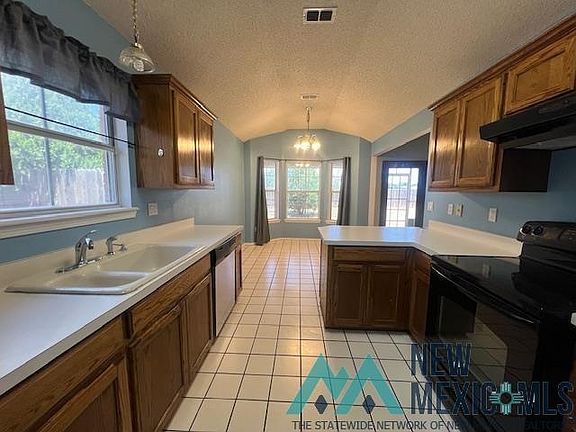 5th image of 1608 Bosc Ct