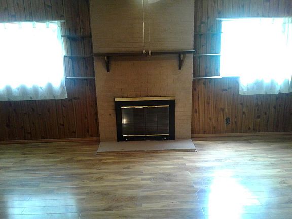 4th image of 7343 Franklin Dr