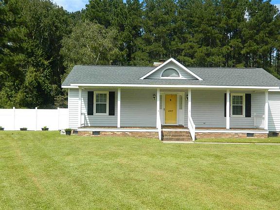 4th image of 4907 College Lake Dr