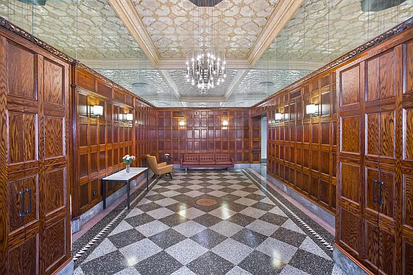 Sold by Compass | media 3