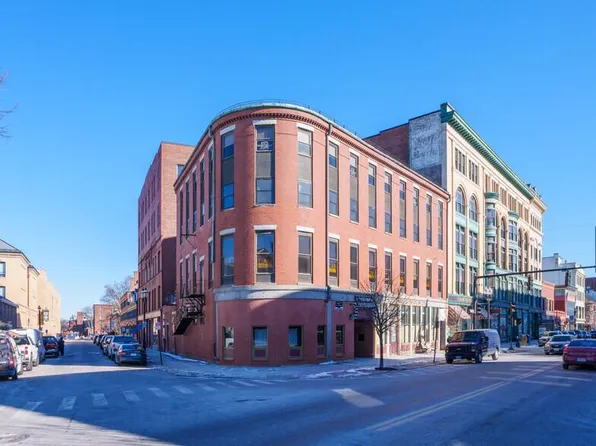 169 Merrimack St, Lowell, MA