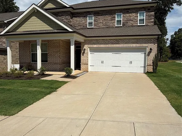 5002 Kings Ridge, Charlotte, NC 28217