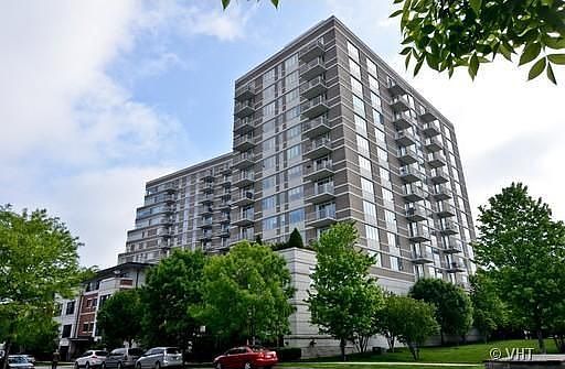 1st image of 1515 S Prairie Ave Unit 804