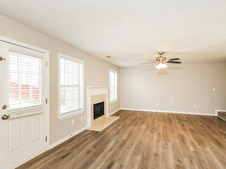3832 Monticello St — Photo 5