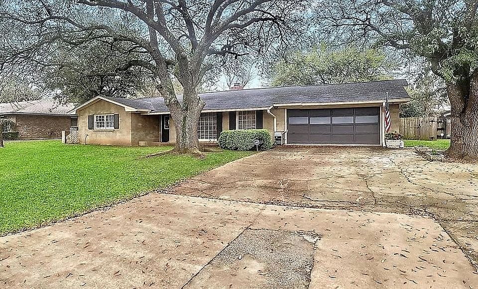 1st image of 3506 Dresden Dr
