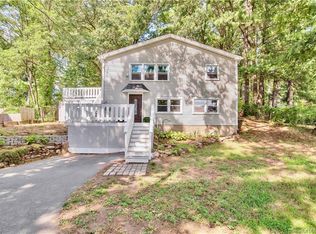 19 Wheeler Dr, Enfield, CT 06082