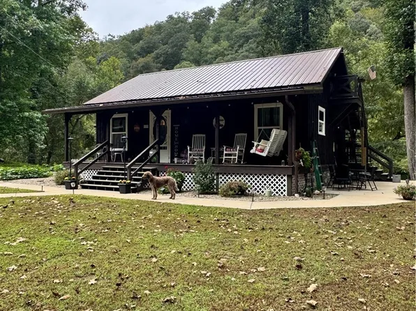 3822 Elk River Rd, Procious, WV 25164