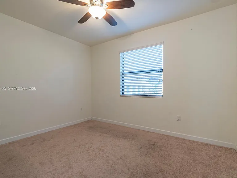 516 SE 35th Ter — Photo 20
