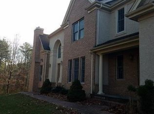 30 Love Ln, Freehold, NJ 07728