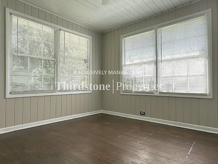 2406 Lamee Ave — Photo 17