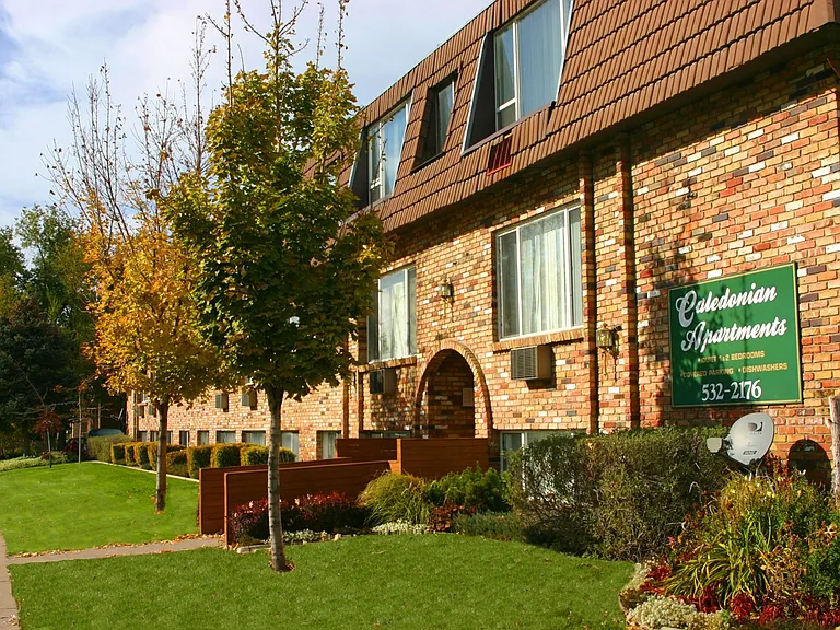 Caledonian Apartments — Photo 1