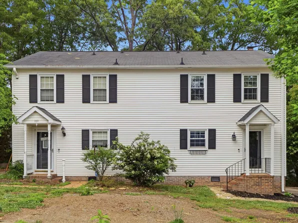 111 Village Ct, Greer, SC 29651