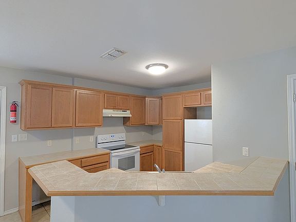 4th image of 3610 N Arroyo Park Ln APT 2