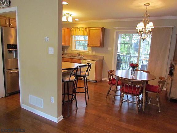 4th image of 121 McKivison Ct