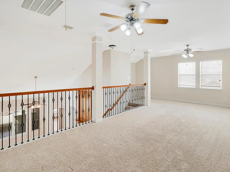 4908 Rushden Rd — Photo 20