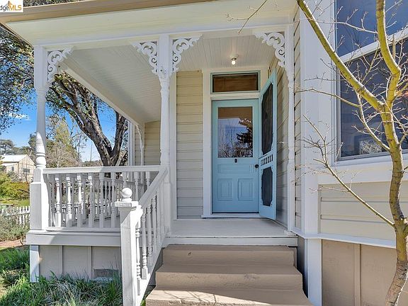 4th image of 18893 Madrone St