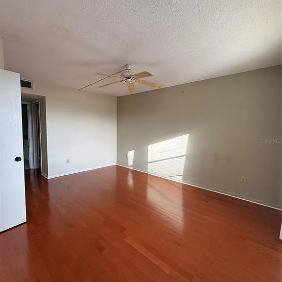 5220 Brittany Dr S #803 — Photo 28