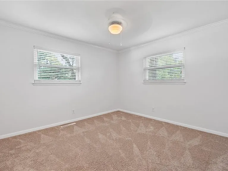 2348 Great Neck Cir — Photo 23