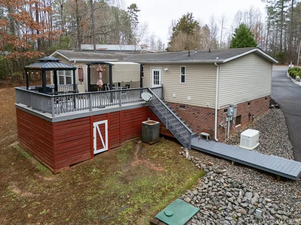 38 Ebony Ct, Bracey, VA 23919