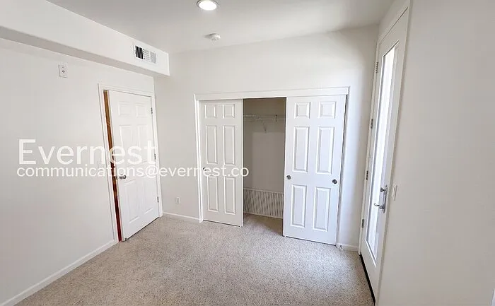 69 Ede Ln — Photo 10