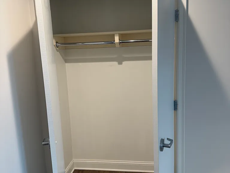 525 W Lafayette Blvd #16C — Photo 17