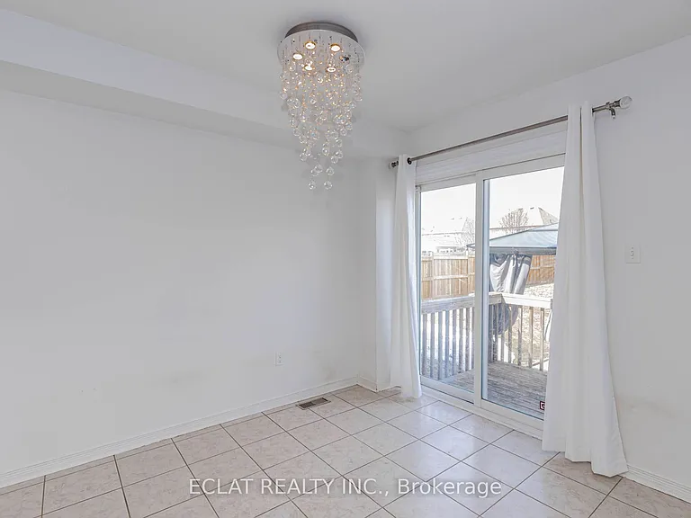 2 Lancaster Ct — Photo 18