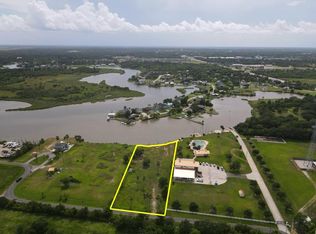 11501 Wincrest, Dickinson, TX 77539