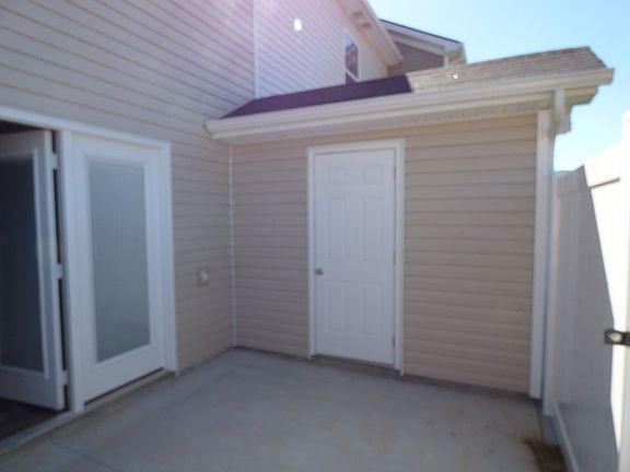 5th image of 1438 Orange Ct
