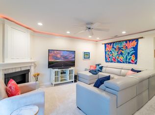 2406 Larkspur Ln APT 252, Sacramento, CA 95825