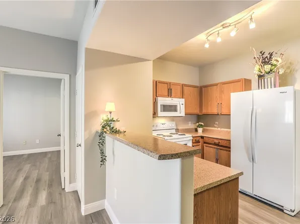 2051 Hussium Hills St Unit 104, Las Vegas, NV 89108