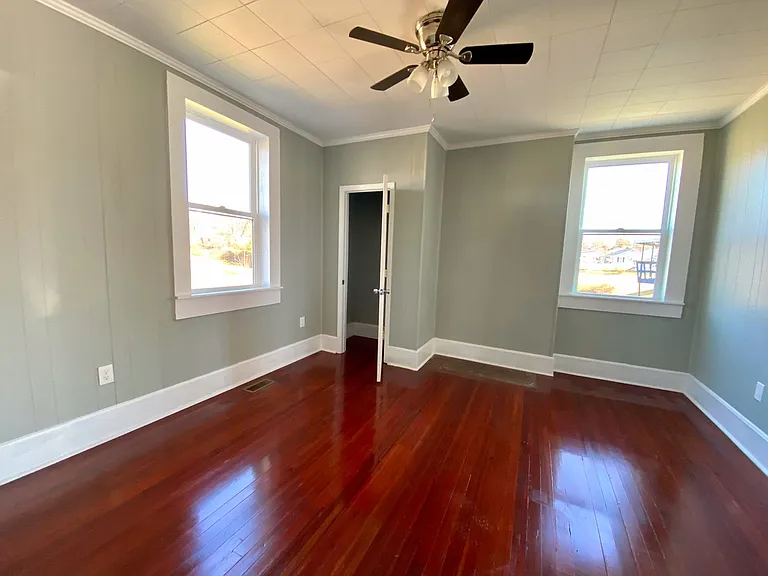 18 Sirrine St — Photo 31
