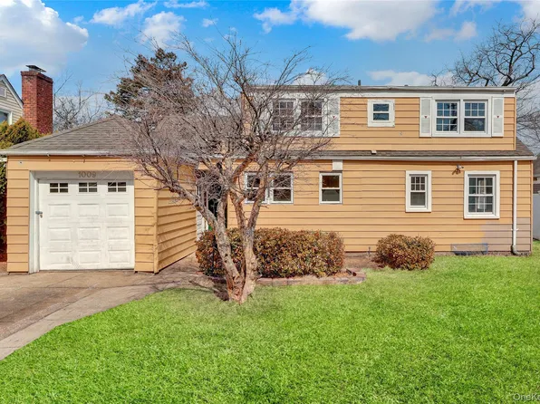 1009 Centennial Avenue, North Baldwin, NY 11510