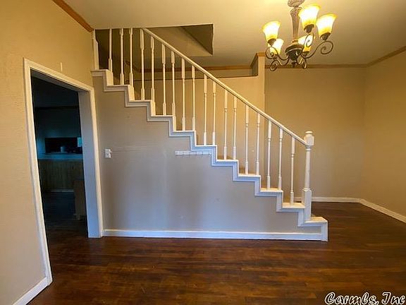 2nd image of 1103 Mena St