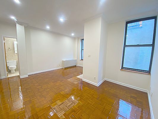 1st image of 304 W 92nd St APT 4F