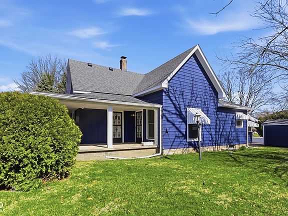 3rd image of 631 N Spring St