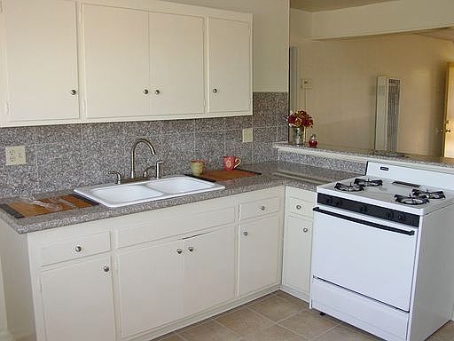 4th image of 15719 Eucalyptus Ave APT 15