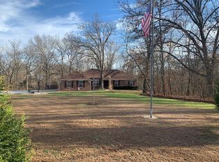 1998 Johns Ln, Nixa, MO 65714