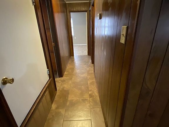 4th image of 113 Lura Ln