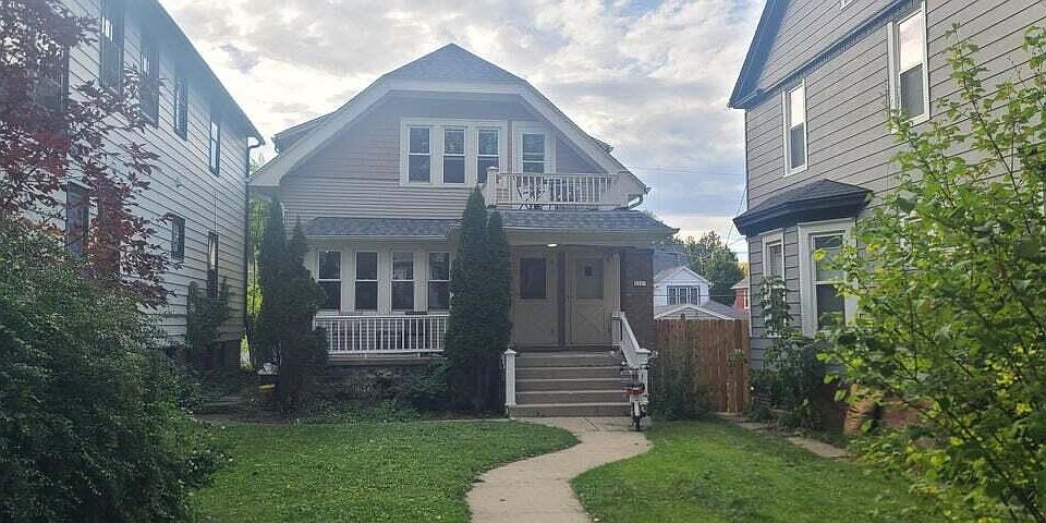 1st image of 3325 N Bartlett Ave #A