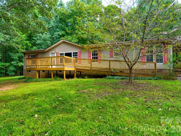 1290 Forest Ridge Rd, Bessemer City, NC 28016