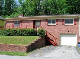 169 Cherrybrook Ln, Boone, NC 28607