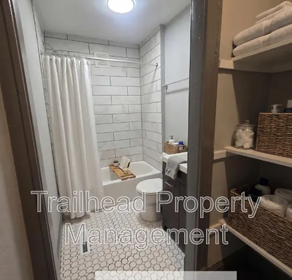3227 Central St #3 — Photo 5